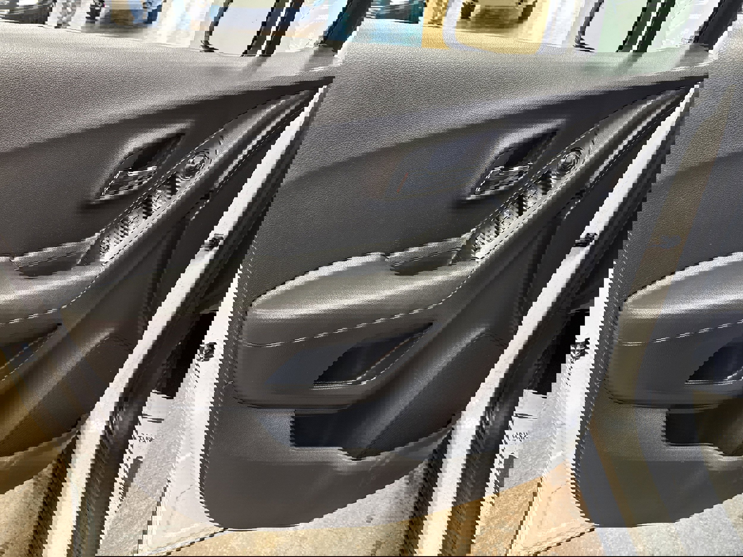 Used 2018 Chevrolet Trax LS image 24