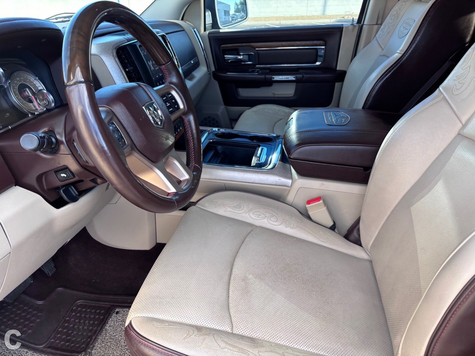 Used 2018 RAM 1500 Laramie Longhorn w/ Longhorn Southfork Package AWD/4WD image 16