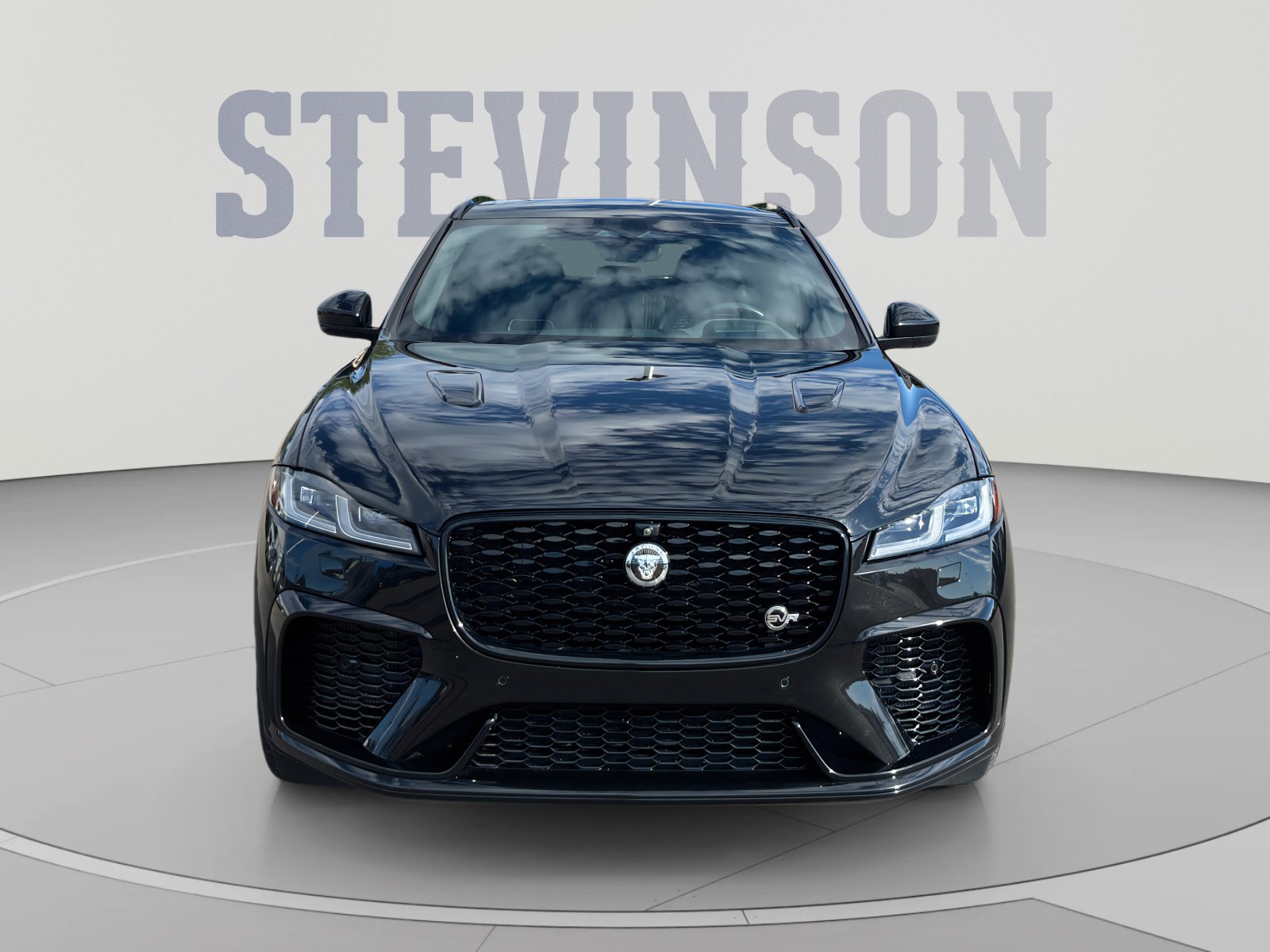 Used 2024 Jaguar F-PACE SVR AWD/4WD image 8