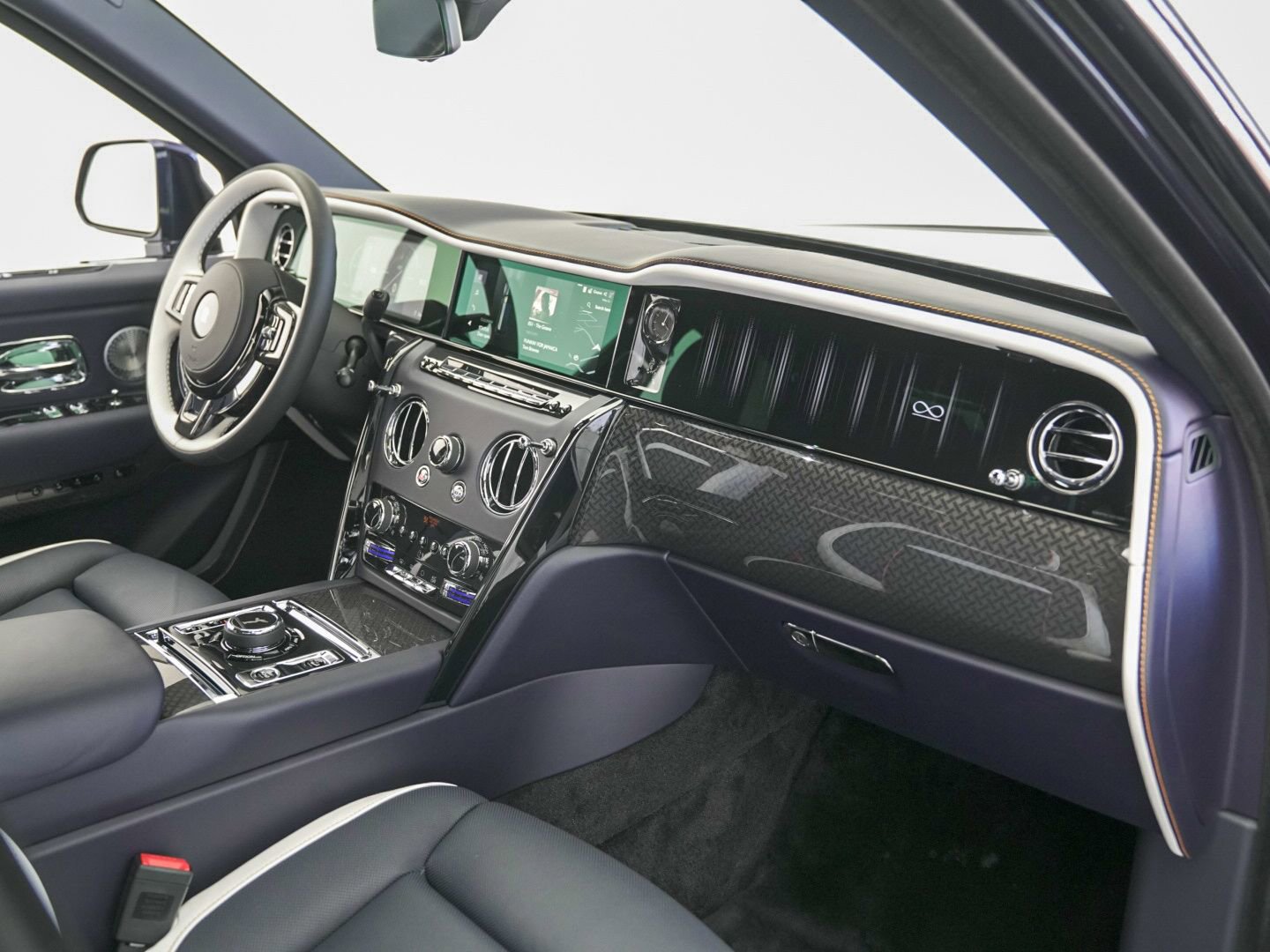 New 2026 Rolls-Royce Cullinan Black Badge image 83