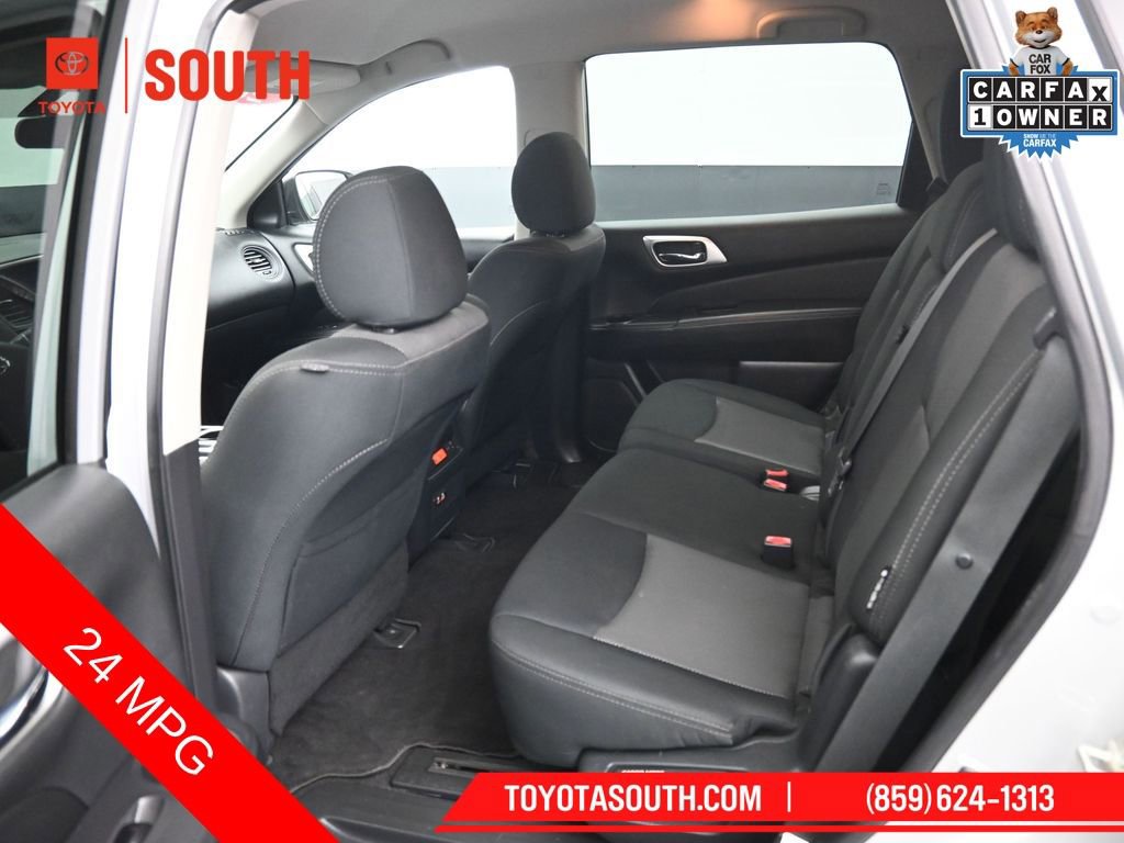 Used 2020 Nissan Pathfinder S AWD/4WD image 10