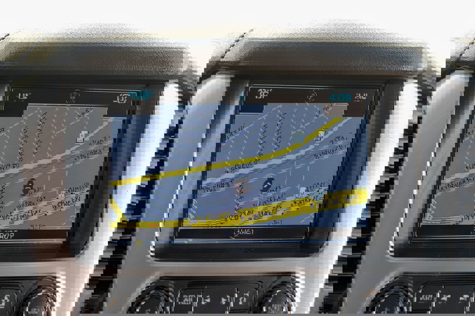 Used 2018 GMC Yukon SLT w/ Open Road Package image 20