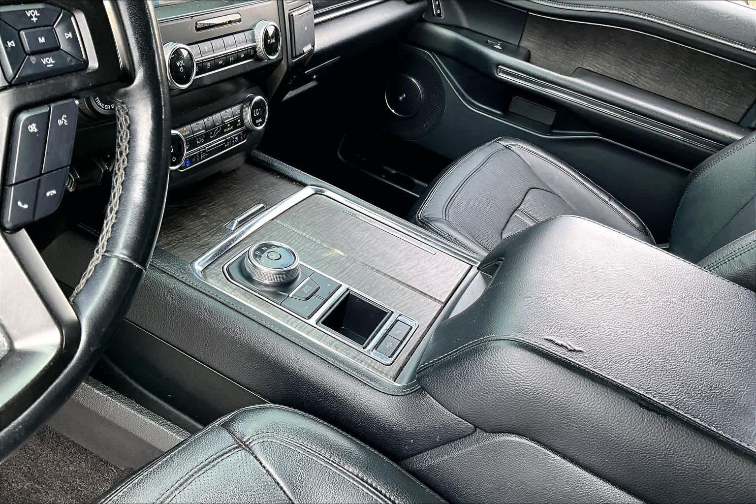 Used 2019 Ford Expedition Limited w/ Special Edition Package RWD image 15