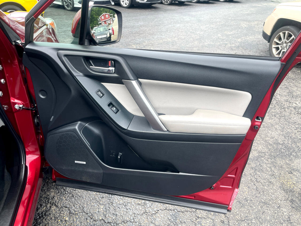 Used 2016 Subaru Forester 2.5i Touring w/ Eyesight & Navigation System image 33