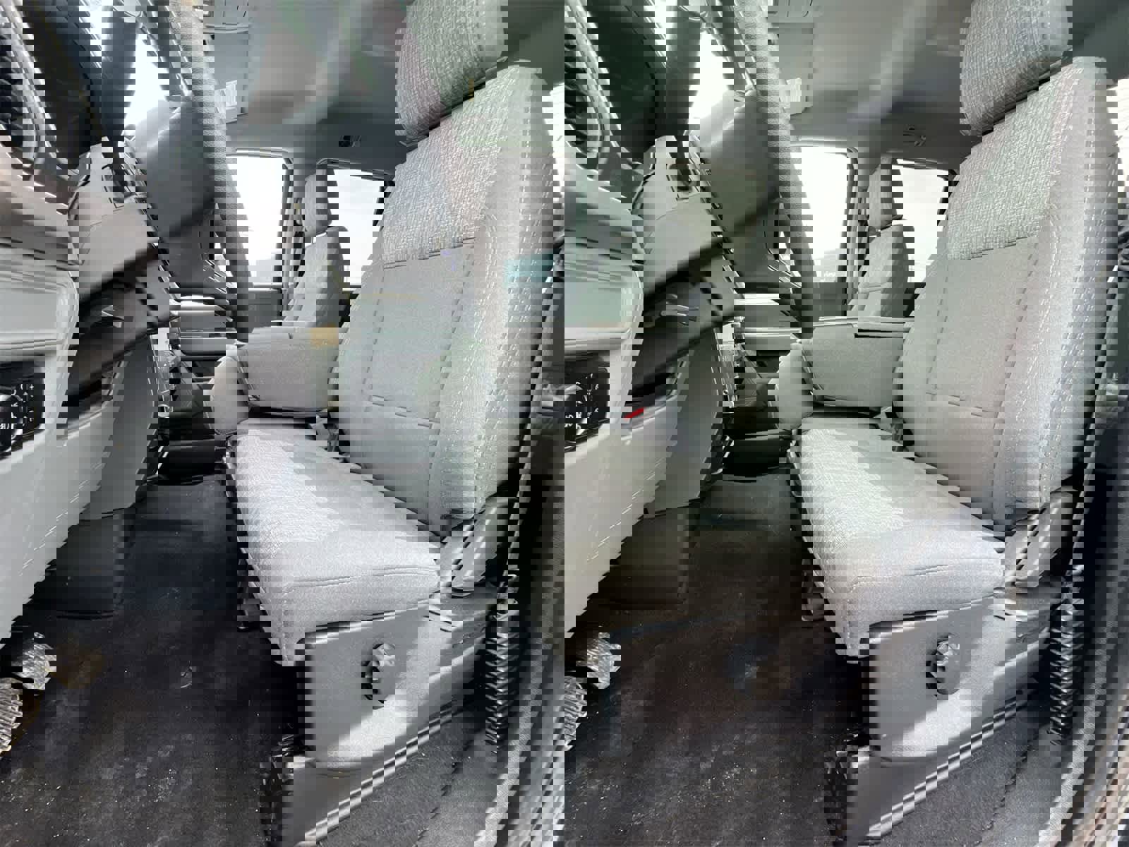 Used 2023 Ford F150 XLT w/ XTR Package image 16