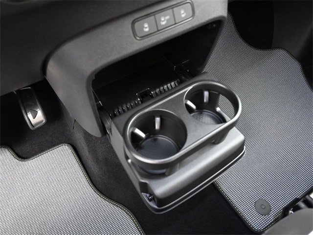 New 2025 Volkswagen ID. Buzz Pro S image 9