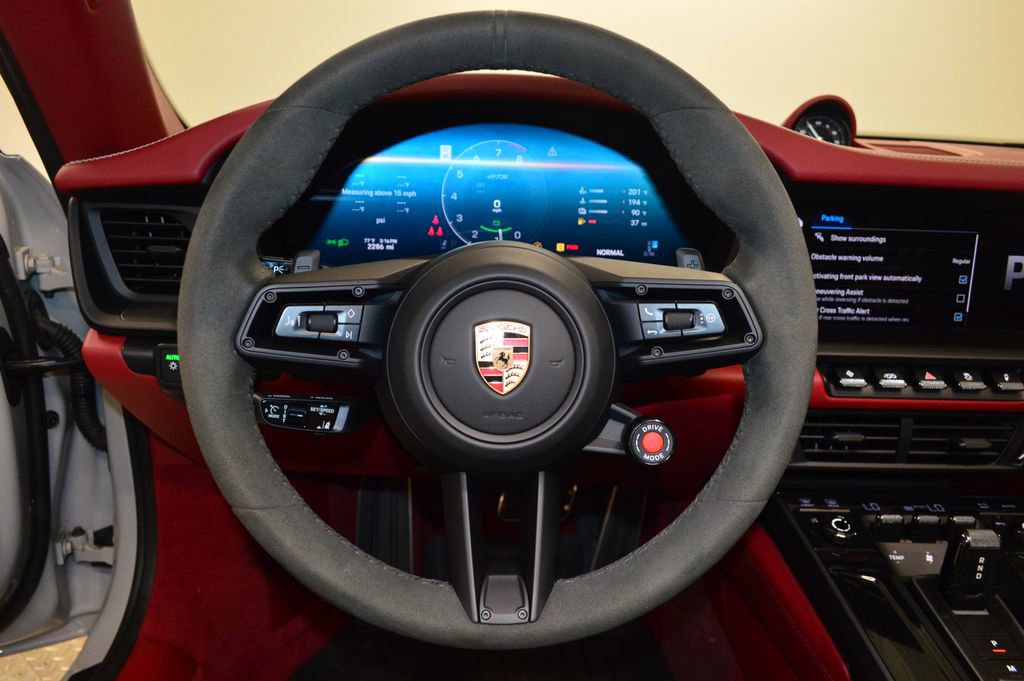 Certified 2025 Porsche 911 Targa 4 GTS AWD/4WD image 20