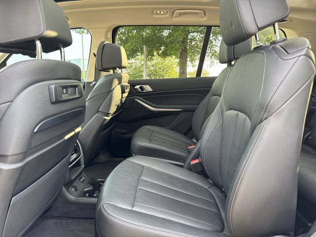 Used 2021 BMW X7 xDrive40i w/ Luxury Seating Package AWD/4WD image 12