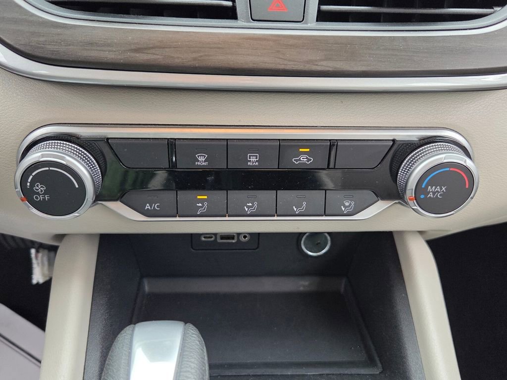 Used 2025 Nissan Altima 2.5 SV image 19