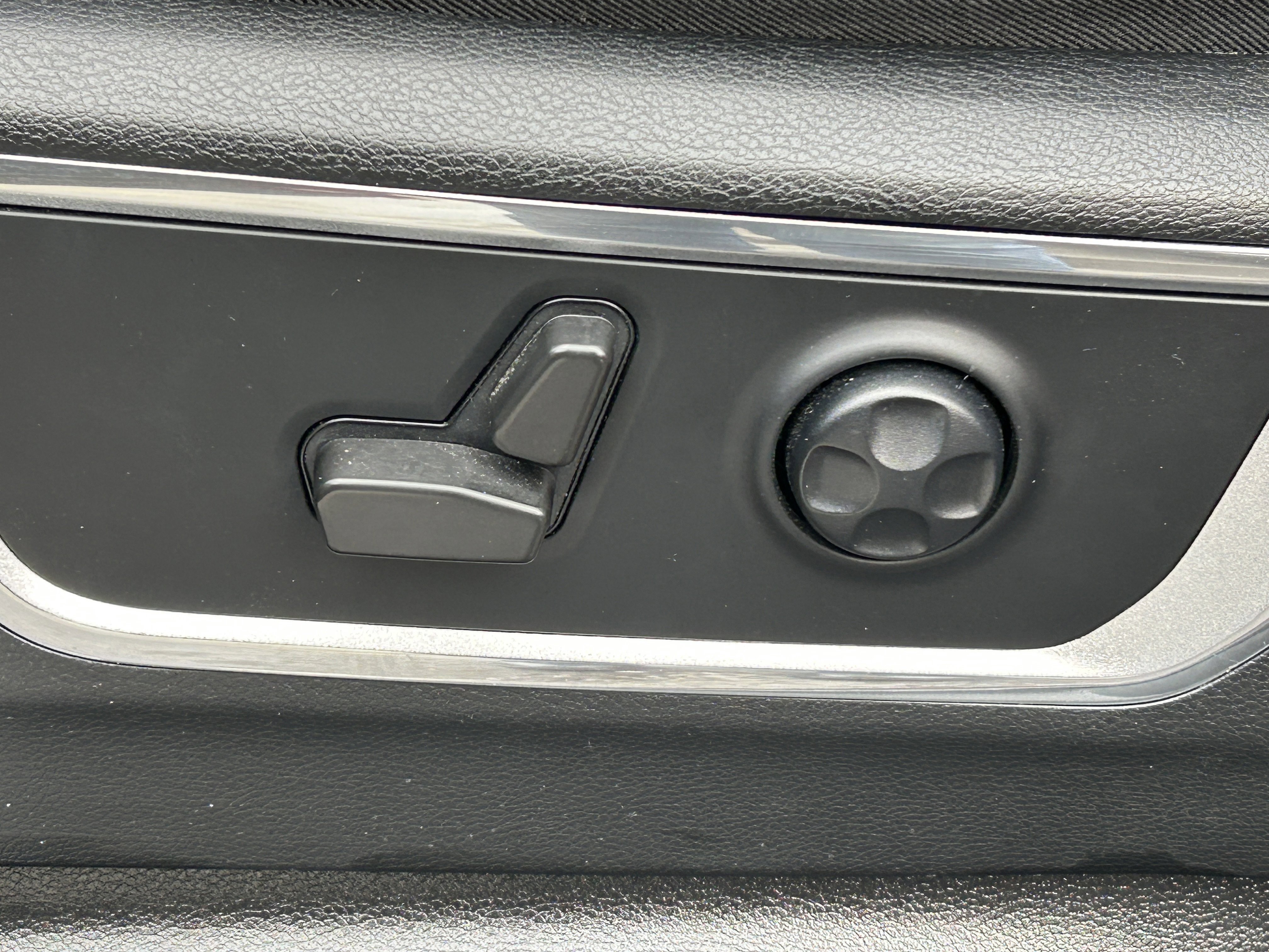 Certified 2021 RAM 1500 Laramie image 15