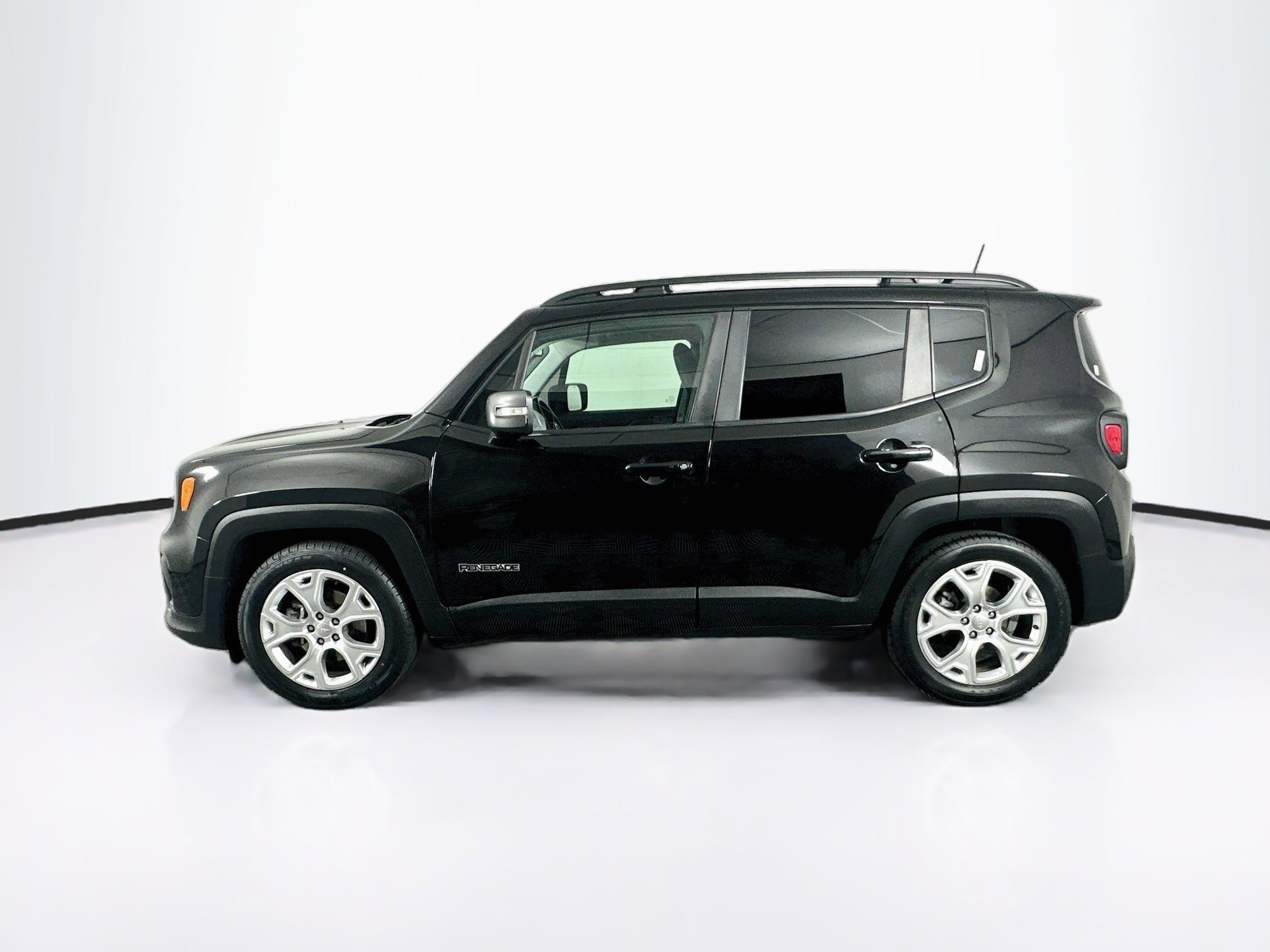 Used 2020 Jeep Renegade Limited FWD image 4