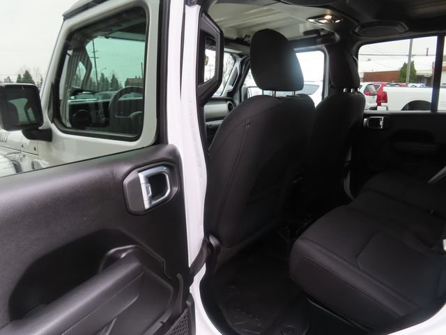 Used 2022 Jeep Gladiator Sport AWD/4WD image 21