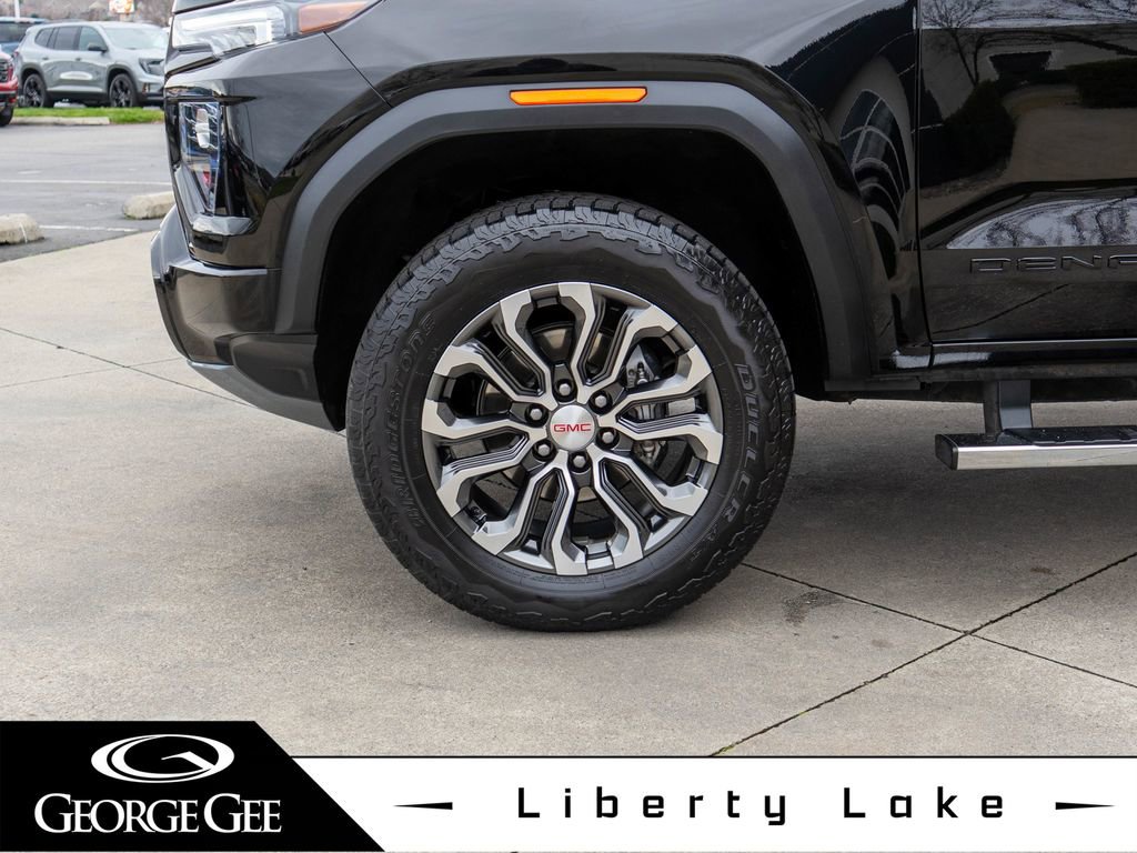 Used 2023 GMC Canyon Denali image 28