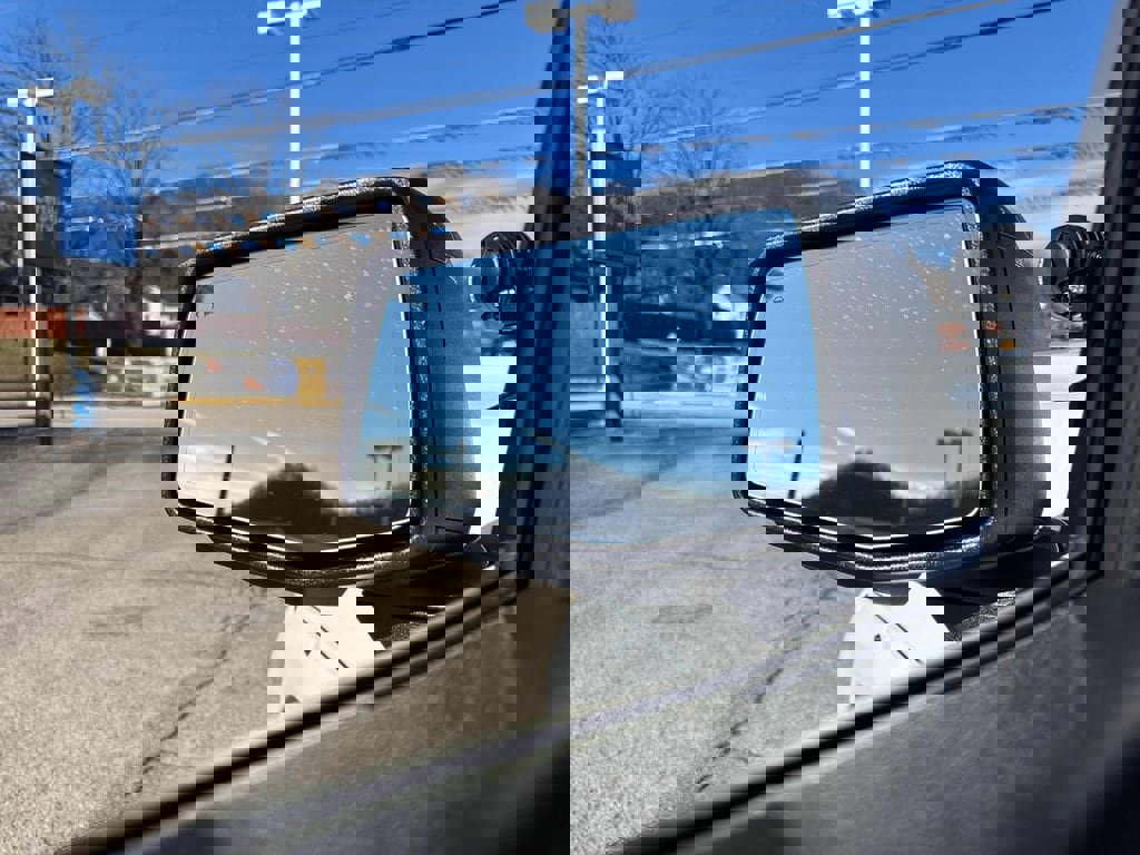 New 2026 GMC Sierra 1500 AT4 w/ AT4 Premium Package AWD/4WD image 11