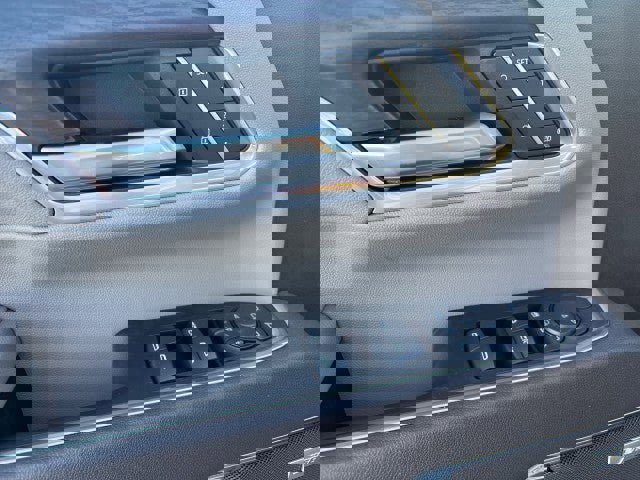 New 2026 GMC Sierra 2500 SLT w/ SLT Premium Package image 11