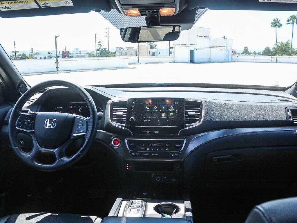 Certified 2025 Honda Passport EX-L image 13