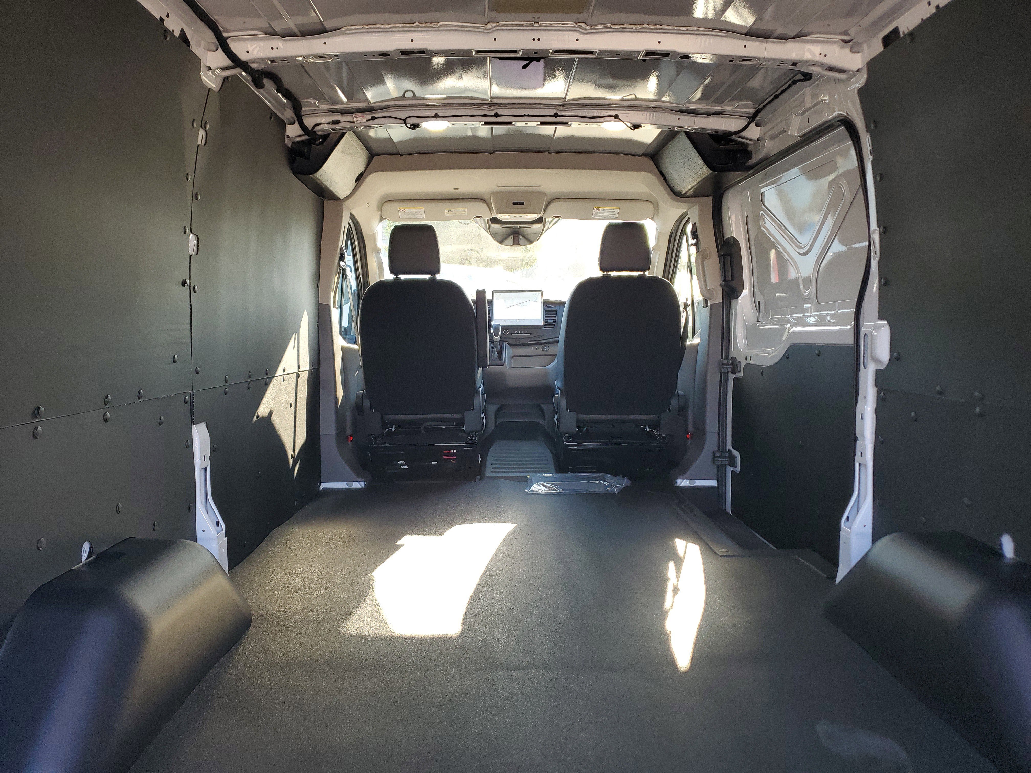 New 2026 Ford Transit 150 Low Roof w/ Load Area Protection Package RWD image 10