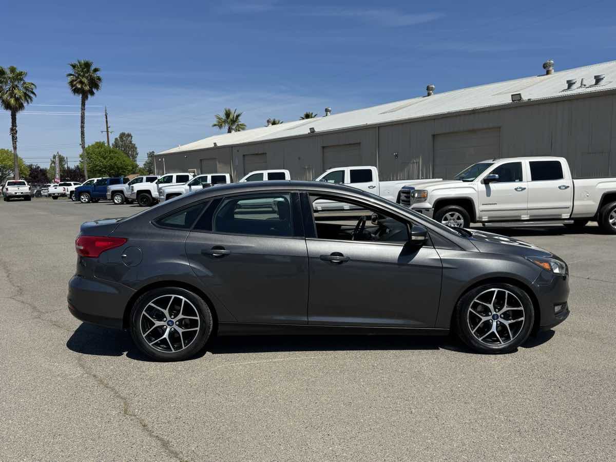 Used 2018 Ford Focus SEL image 11