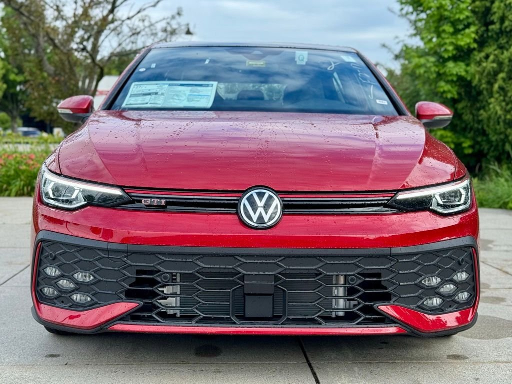 New 2025 Volkswagen GTI SE image 3