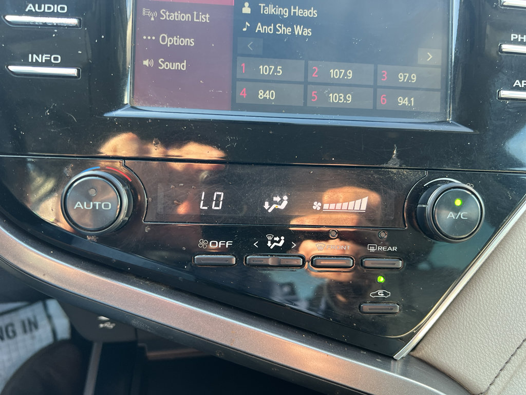 Used 2018 Toyota Camry SE w/ Protection Package (Q2) image 23