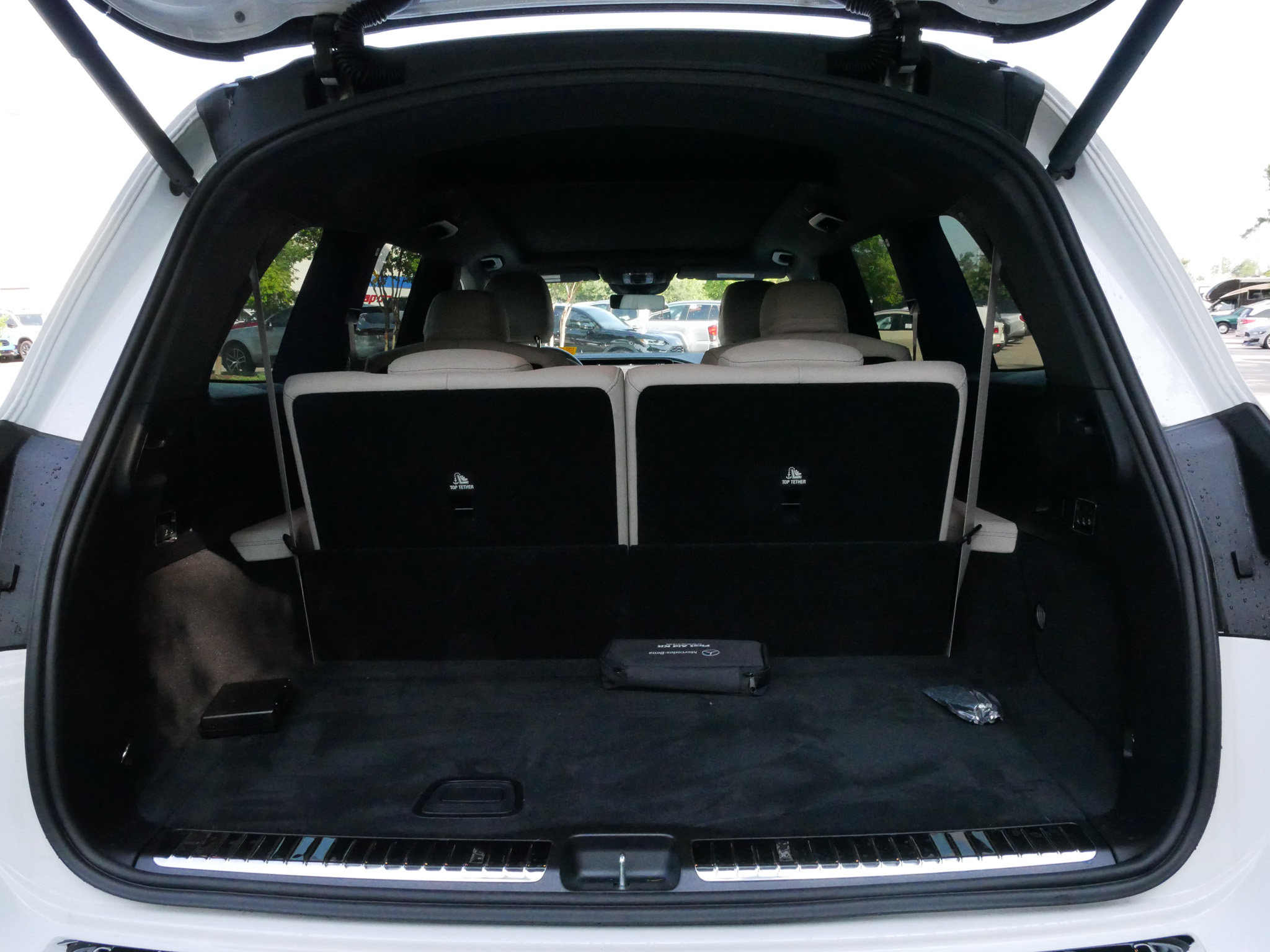 Used 2025 Mercedes-Benz GLS 450 4MATIC image 33