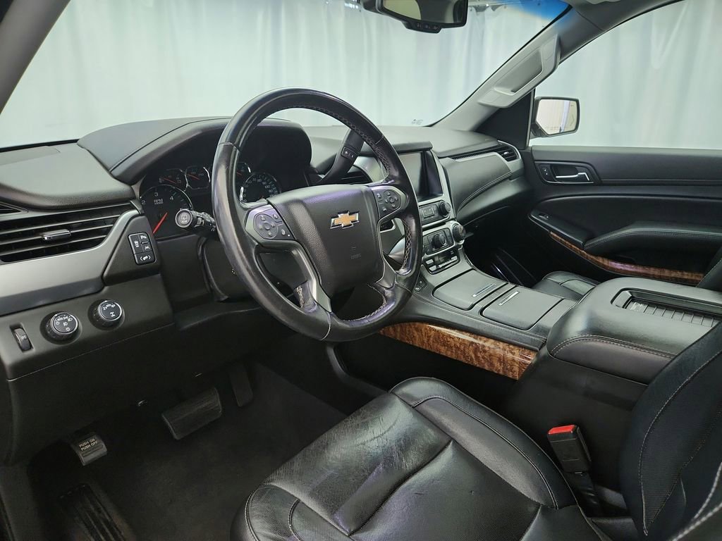 Used 2019 Chevrolet Suburban Premier image 12
