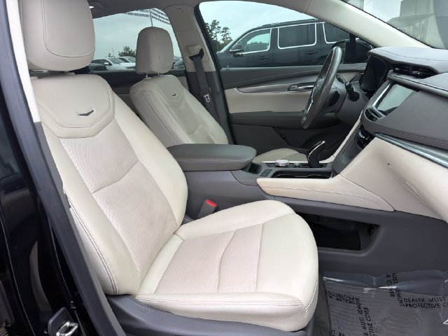Used 2021 Cadillac XT5 Premium Luxury AWD/4WD image 27