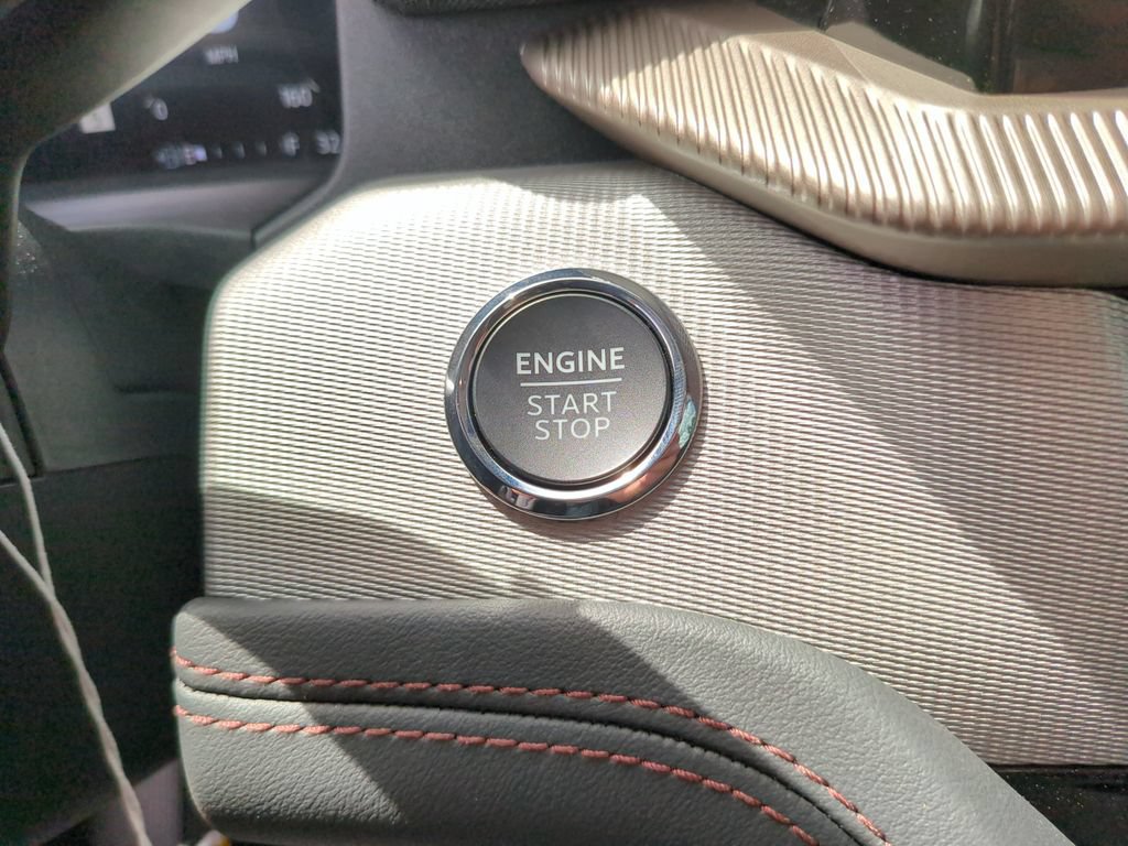 New 2026 Ford Explorer Active RWD image 26