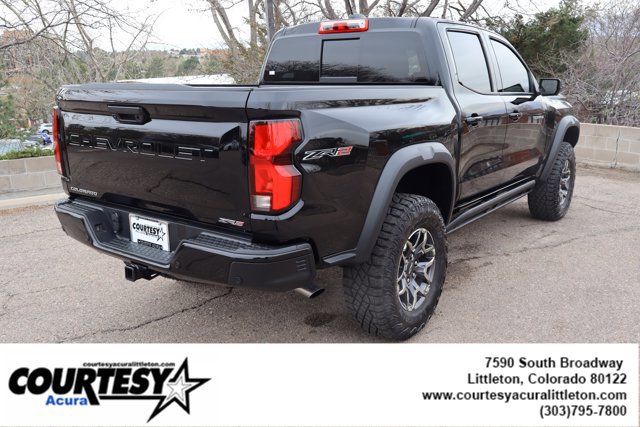 Used 2025 Chevrolet Colorado ZR2 w/ Technology Package AWD/4WD image 7