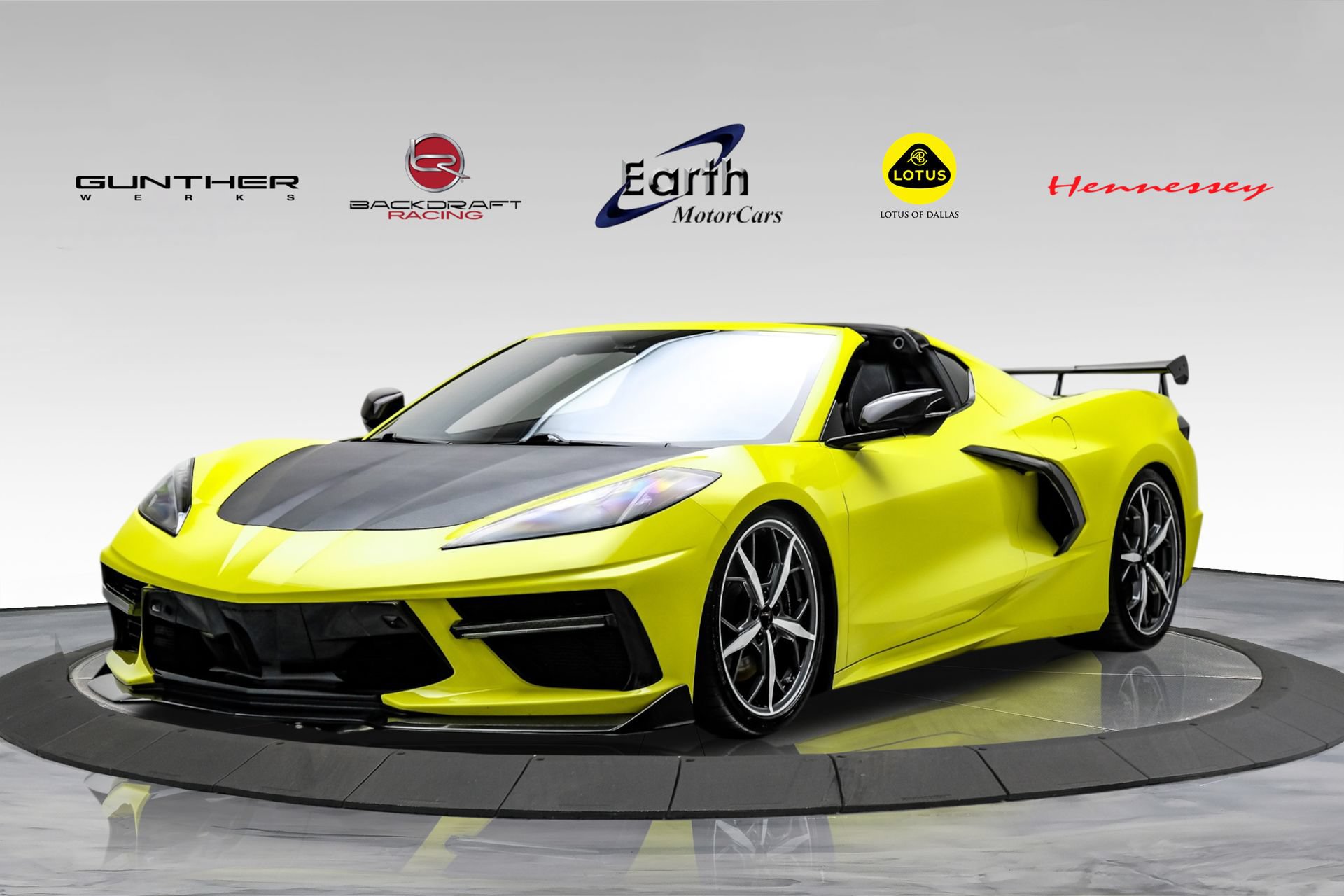 Used 2021 Chevrolet Corvette Stingray Premium Cpe w/ Z51 Performance Package RWD image 1