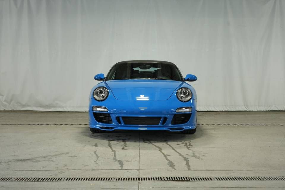 Used 2011 Porsche 911 Speedster RWD image 10