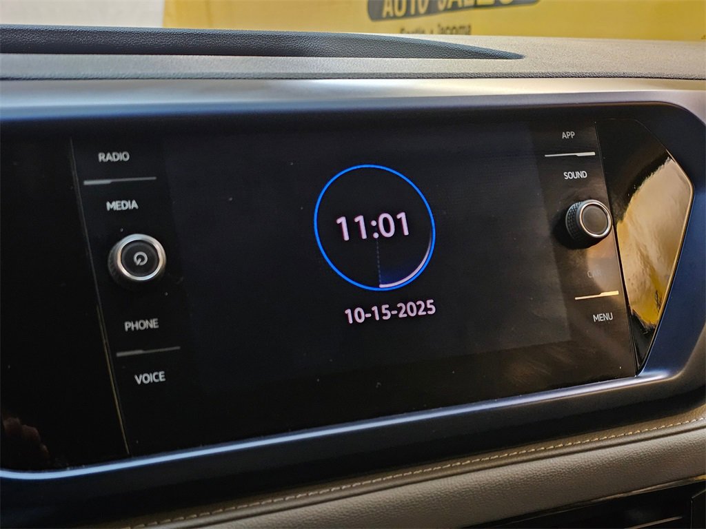 Used 2024 Volkswagen Taos SE image 24