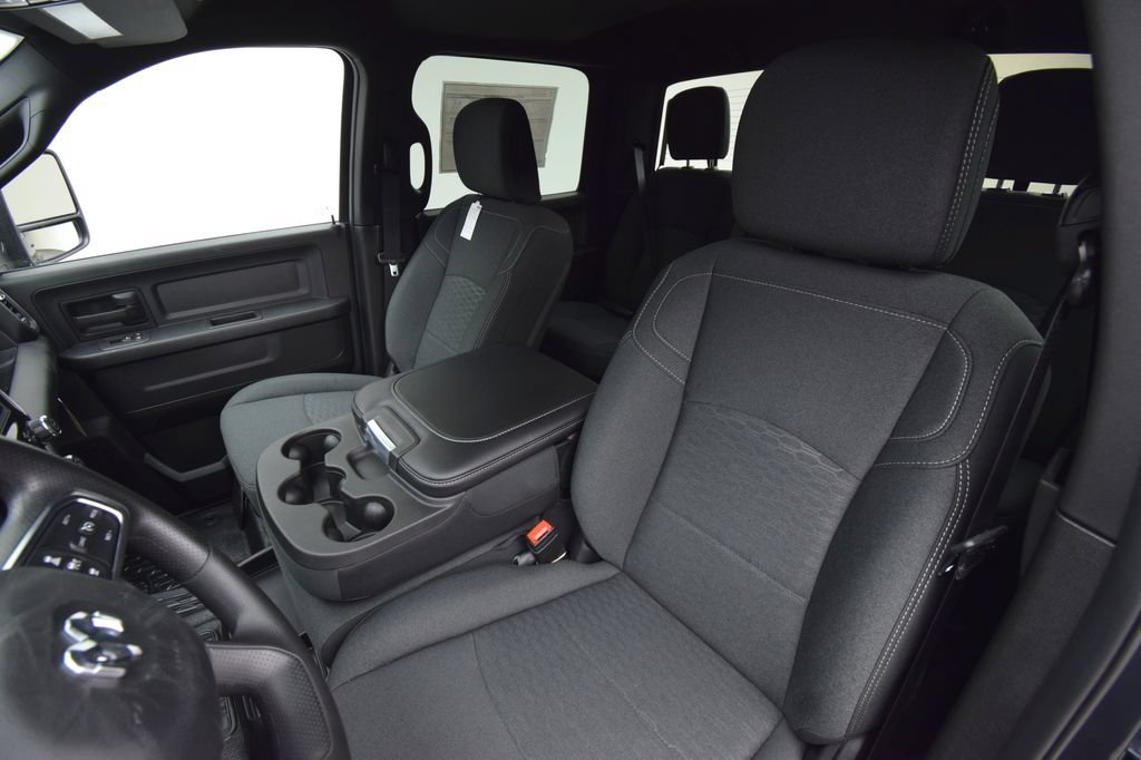 New 2026 RAM 5500 Tradesman AWD/4WD image 37