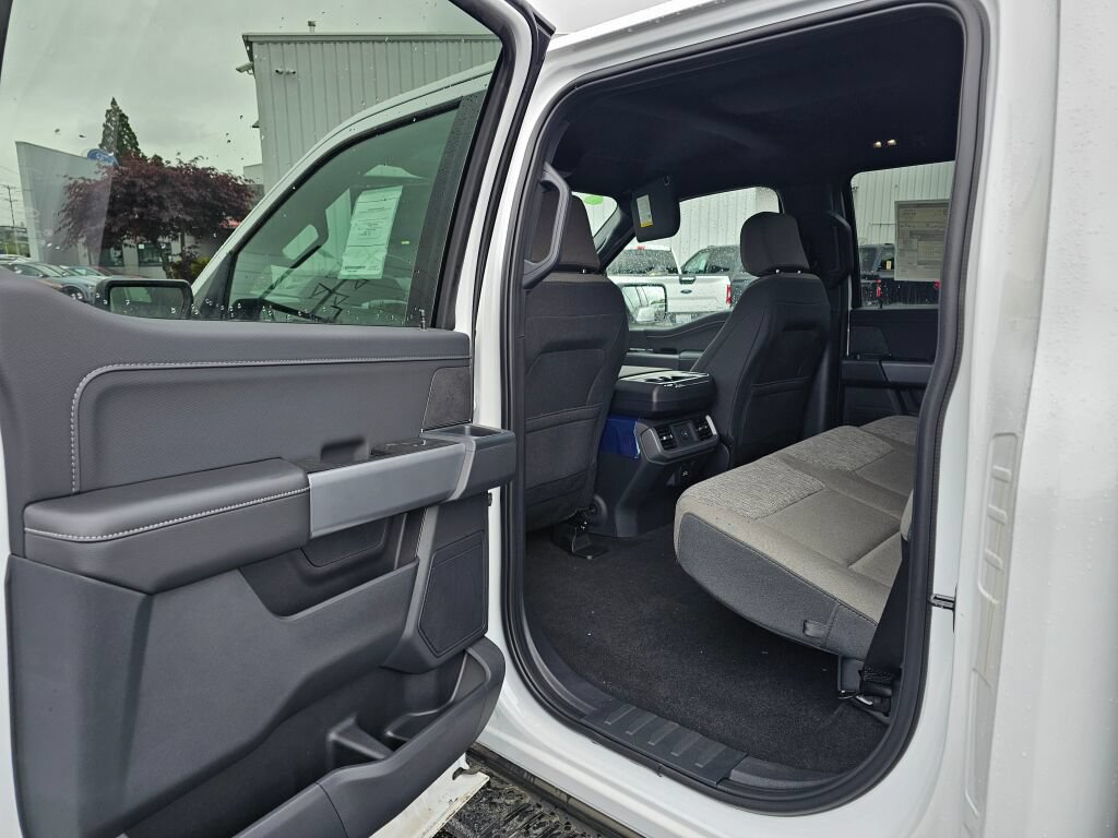 New 2026 Ford F150 XLT w/ Equipment Group 302A MID AWD/4WD image 11
