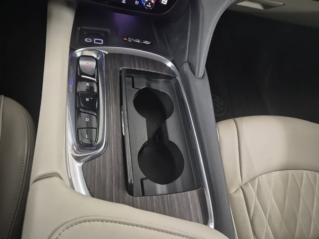 Used 2024 Buick Enclave Avenir w/ Avenir Technology Package image 35
