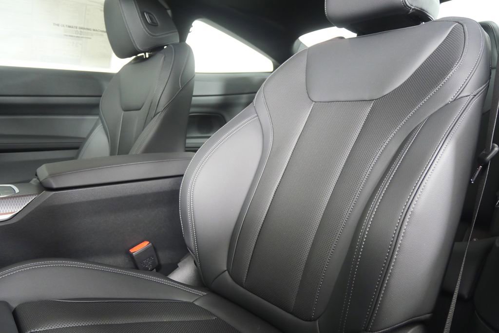 New 2026 BMW 430i Coupe w/ Parking Assistance Package RWD image 11