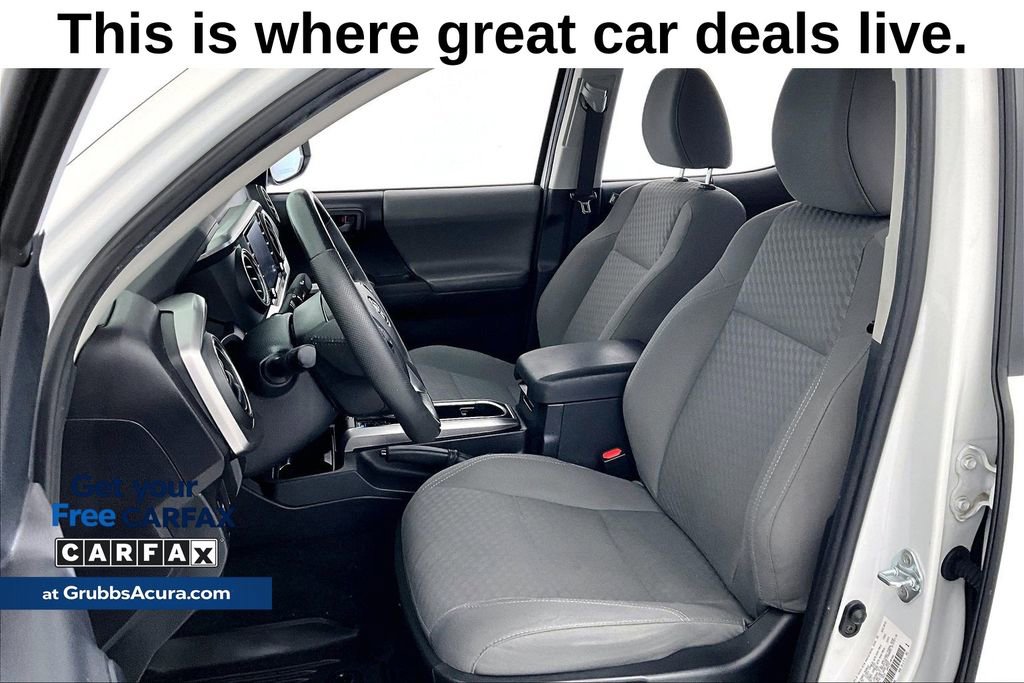 Used 2021 Toyota Tacoma SR5 RWD image 31