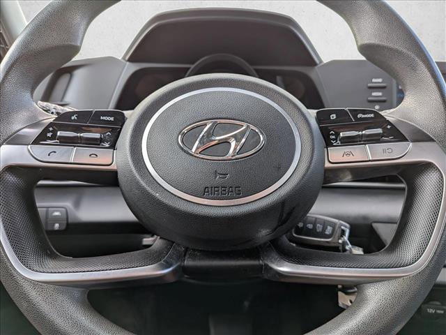 Used 2021 Hyundai Elantra SE image 16