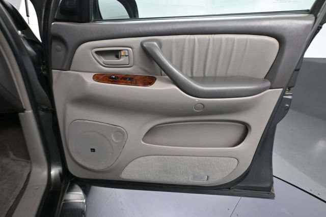 Used 2005 Toyota Sequoia Limited AWD/4WD image 44