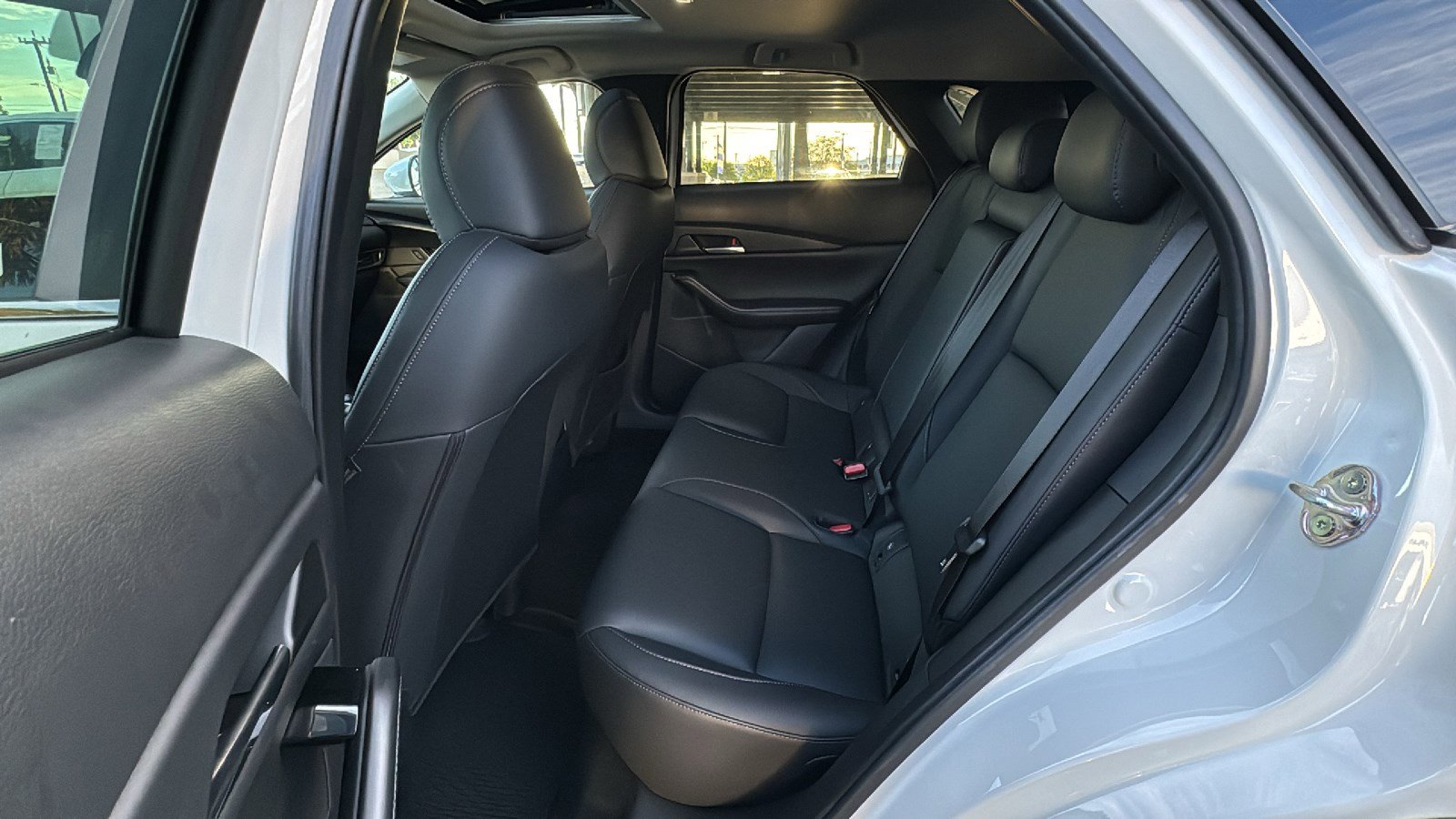 Certified 2025 MAZDA CX-30 AWD 2.5 S w/ Preferred Package image 16