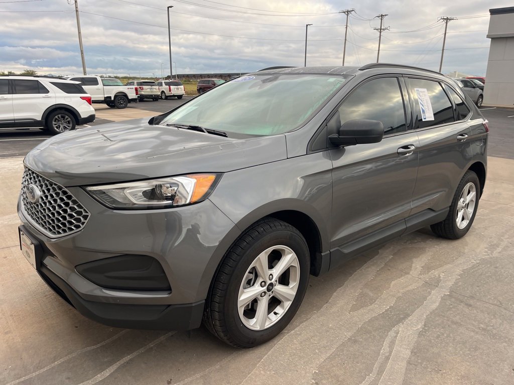 Used 2023 Ford Edge SE