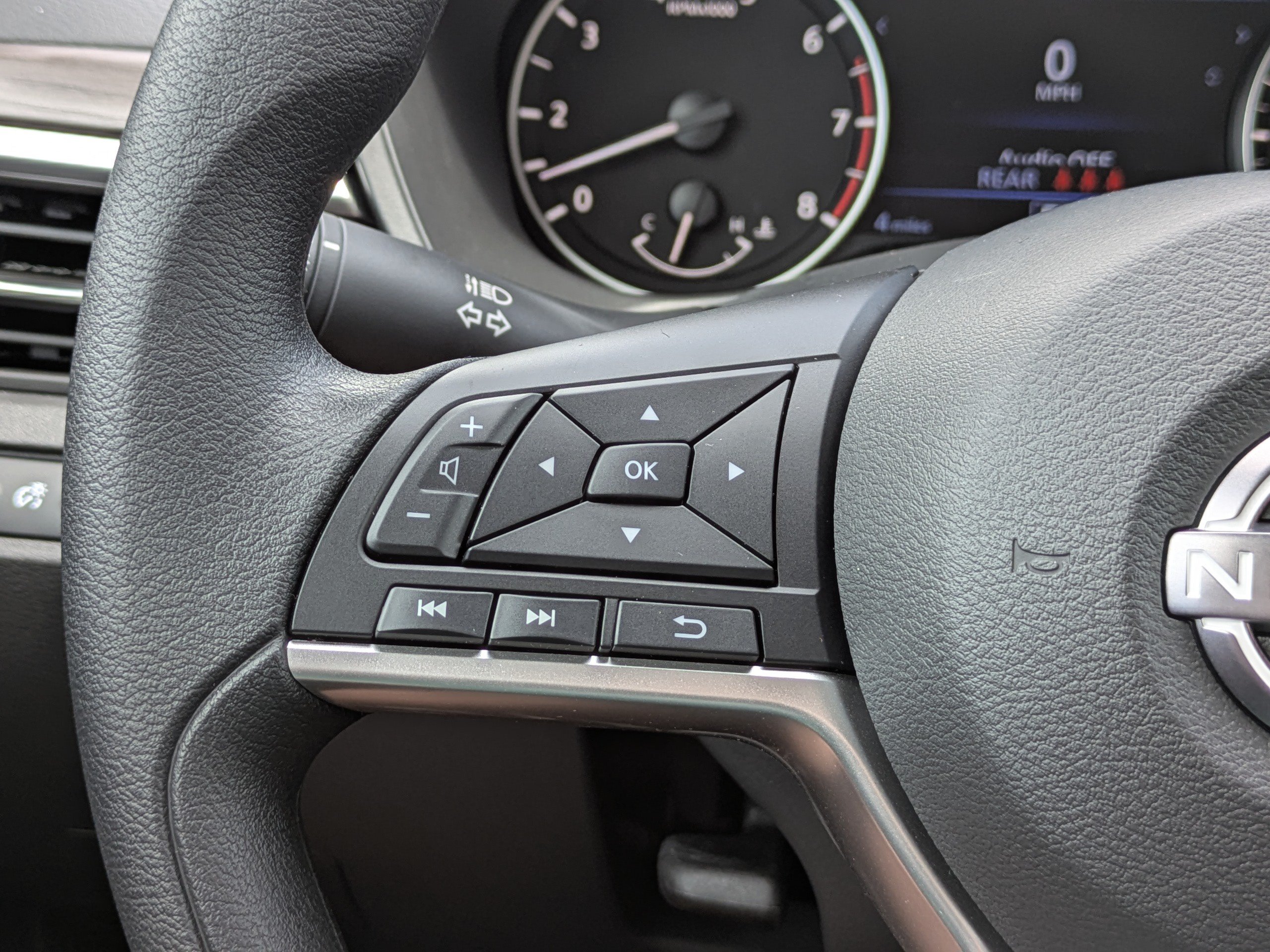 New 2026 Nissan Altima 2.5 SV FWD image 24