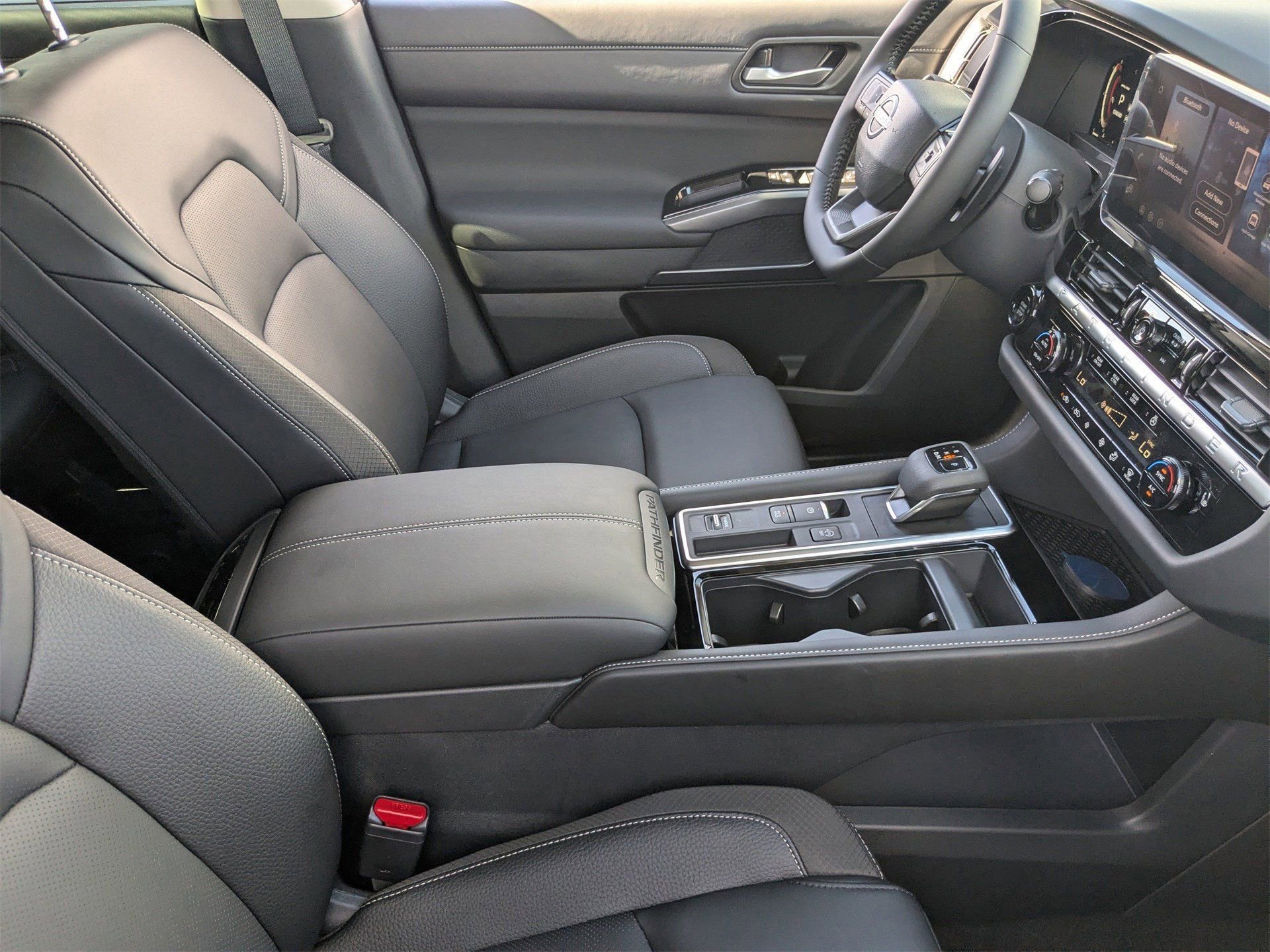 New 2026 Nissan Pathfinder SL image 30