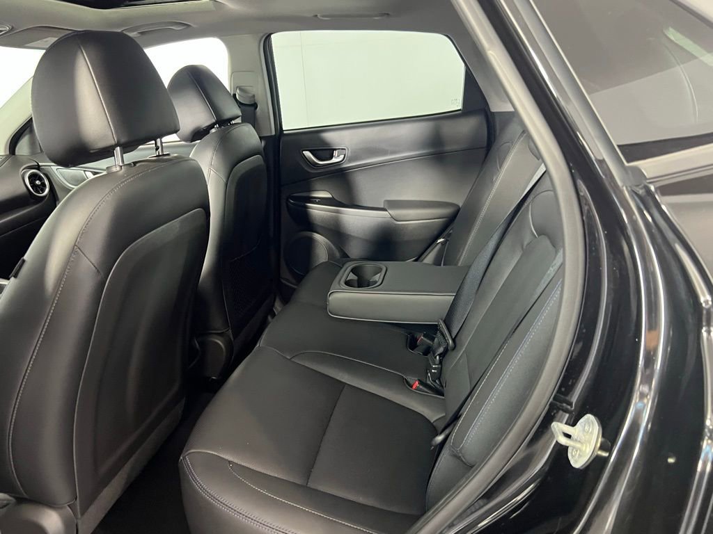 Used 2022 Hyundai Kona Limited w/ Cargo Package image 27