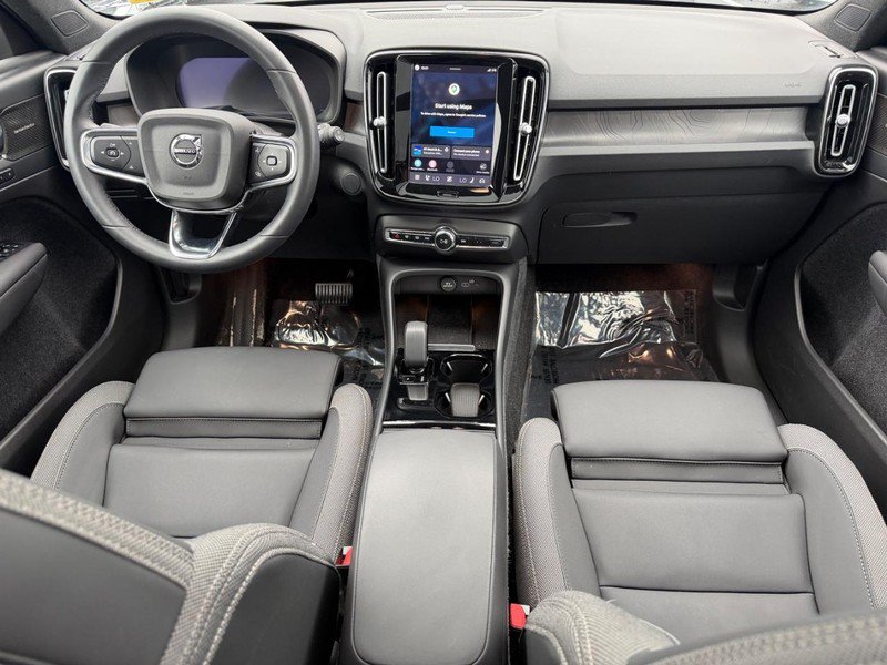 Certified 2023 Volvo XC40 Recharge Ultimate w/ Protection Package Premier AWD/4WD image 12