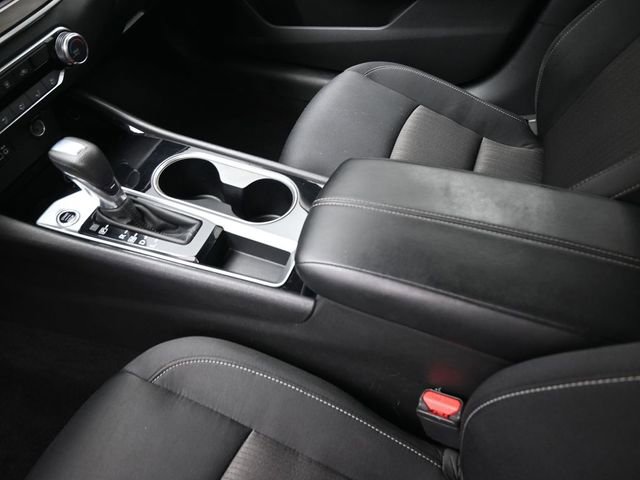 Used 2024 Nissan Altima 2.5 SV image 31
