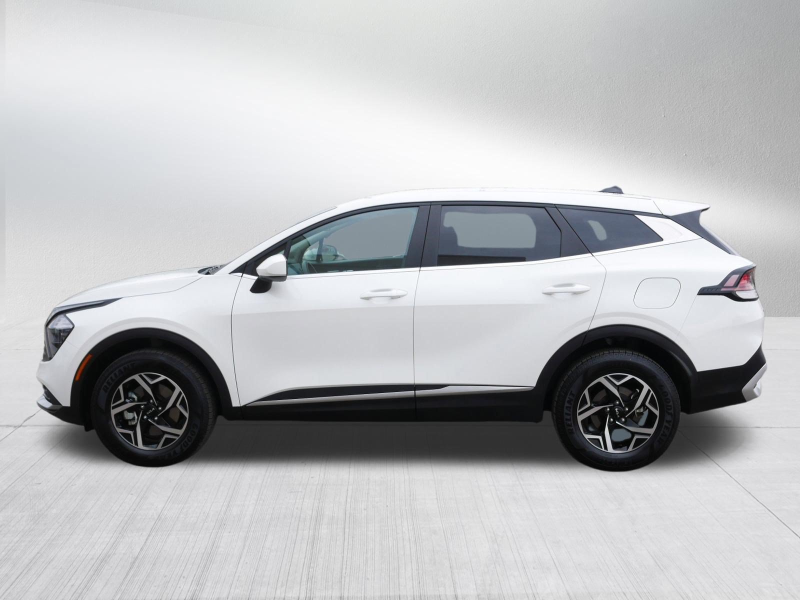 Certified 2023 Kia Sportage LX AWD/4WD image 4