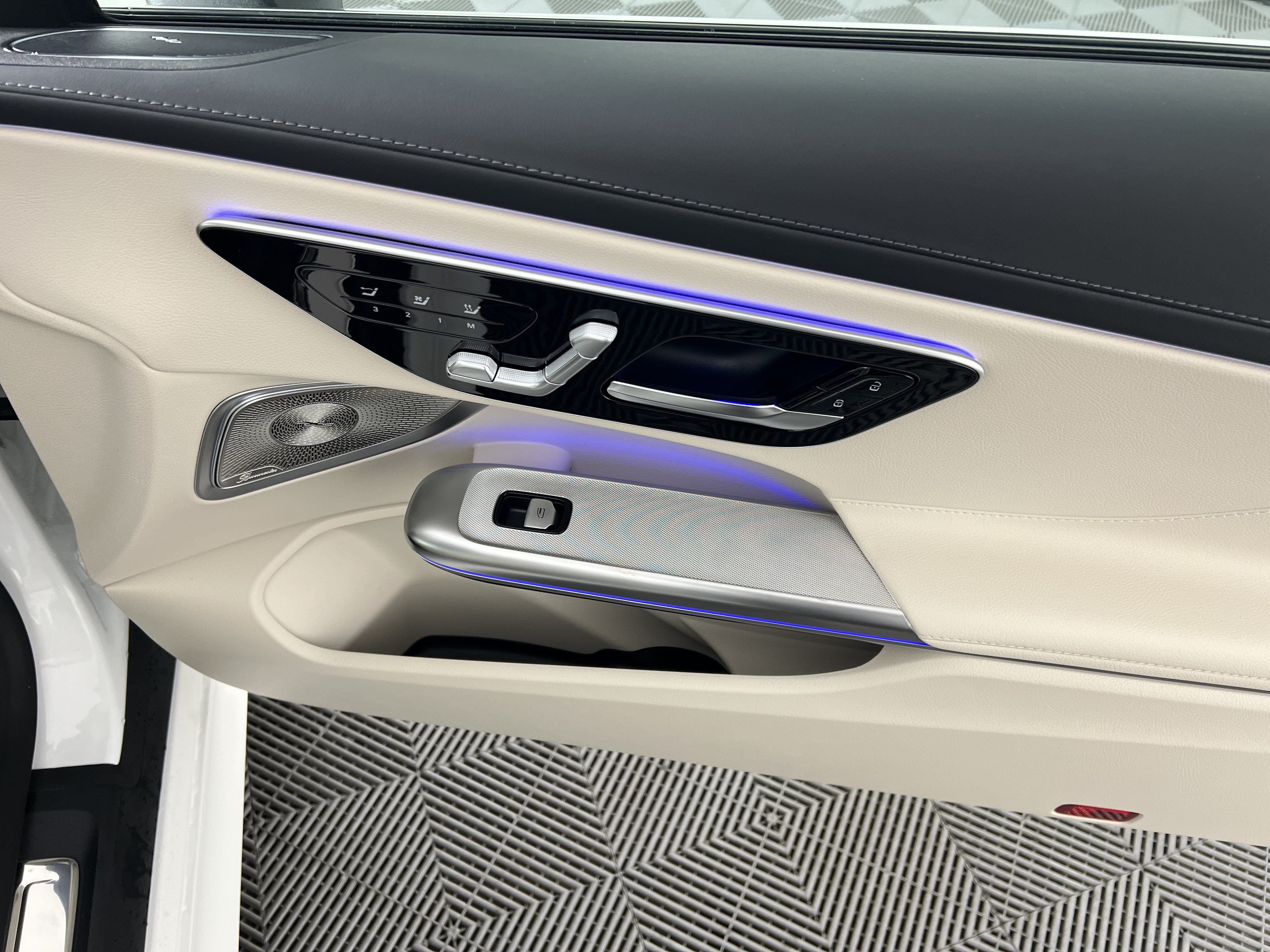 New 2027 Mercedes-Benz CLE 300 4MATIC Cabriolet image 22