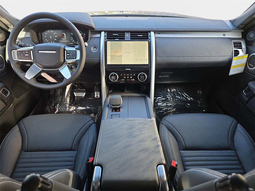 New 2026 Land Rover Discovery Limited Edition image 9