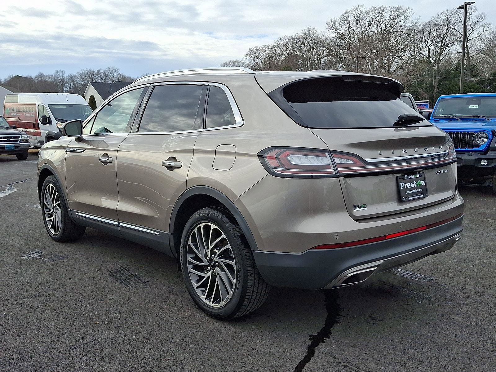 Used 2020 Lincoln Nautilus Reserve image 9